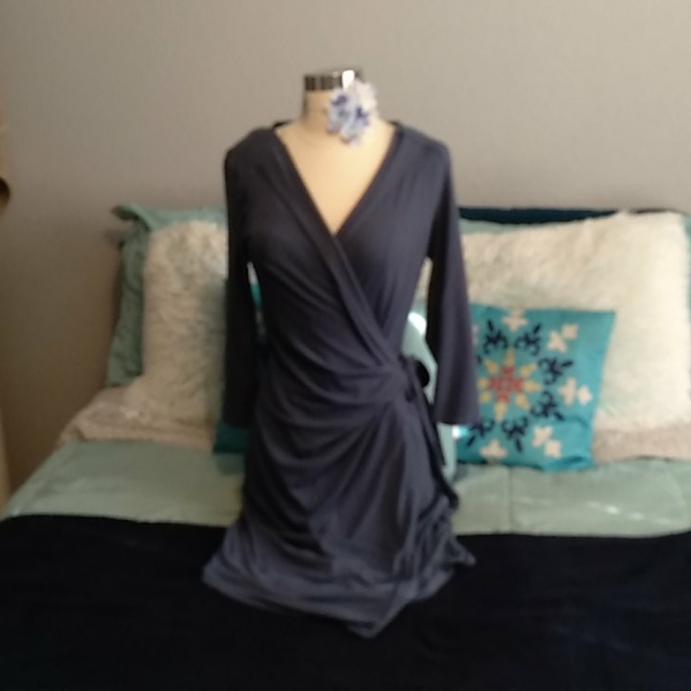 Anne Taylor wrap dress blue Medium size